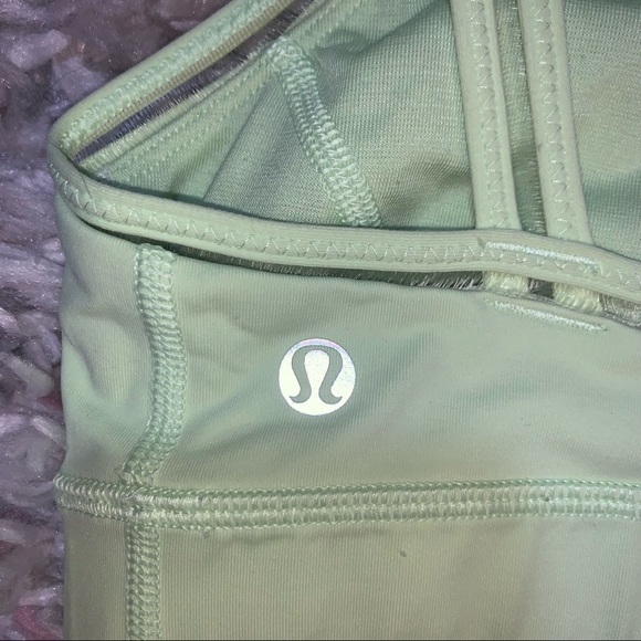 Lululemon sports bra - Picture 4 of 5